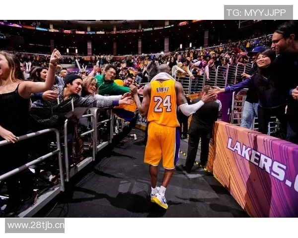 科比布莱恩特NBA回顾，致敬篮球传奇的辉煌时刻